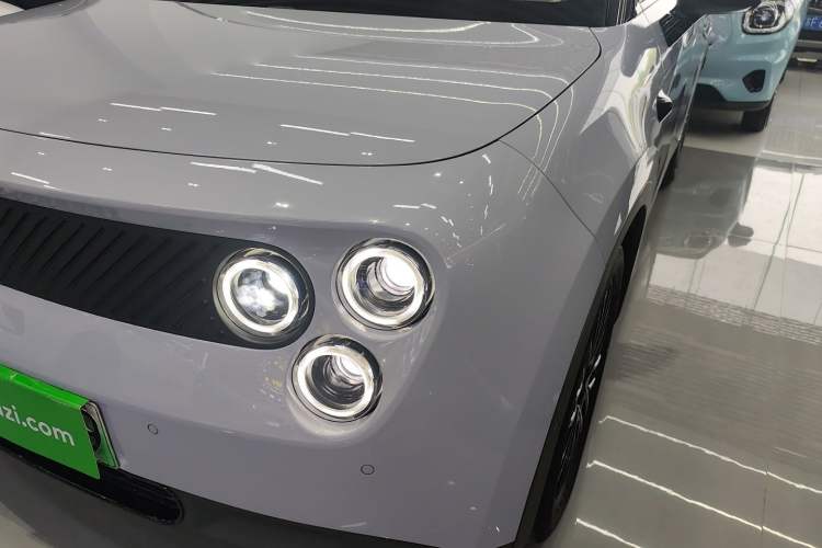 Used firefly 2025 Illuminated Edition
