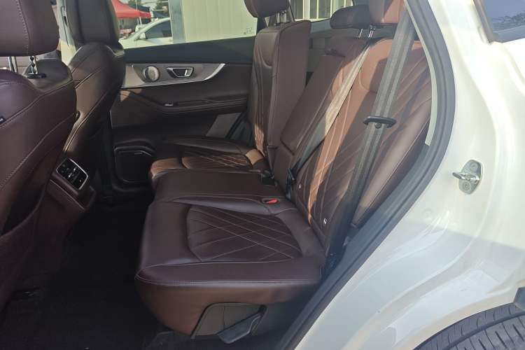 Used Chery Tiggo 8 PLUS 2024 Champion Edition 290TGDI DCT Deluxe Version 5-Seater
