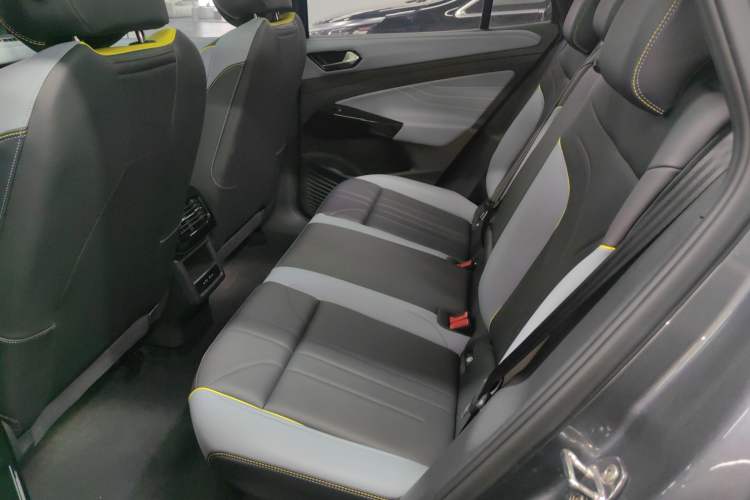 Used Volkswagen ID.4 X 2025 Smart Version Pure & Intelligent Enjoyment Edition Left Rear Seat