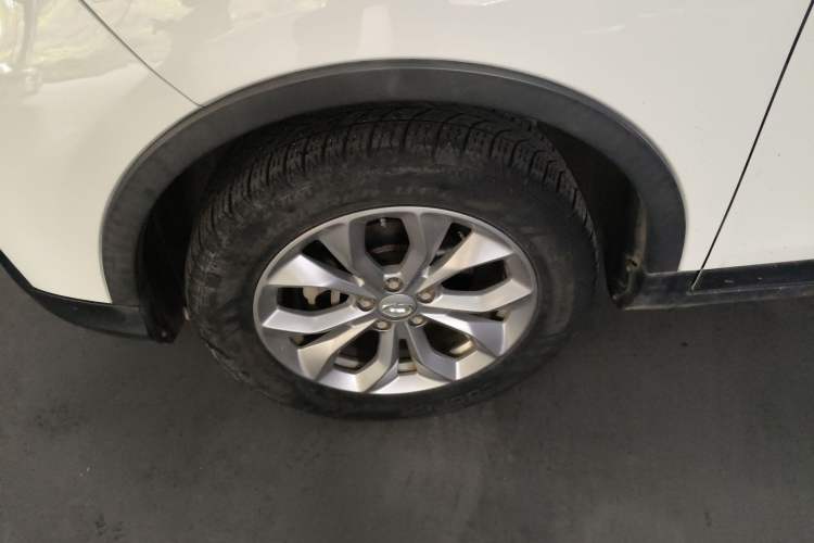 Used GAC Trumpchi GS3 2017 150N Automatic Elite Edition Left Front Wheel Hub