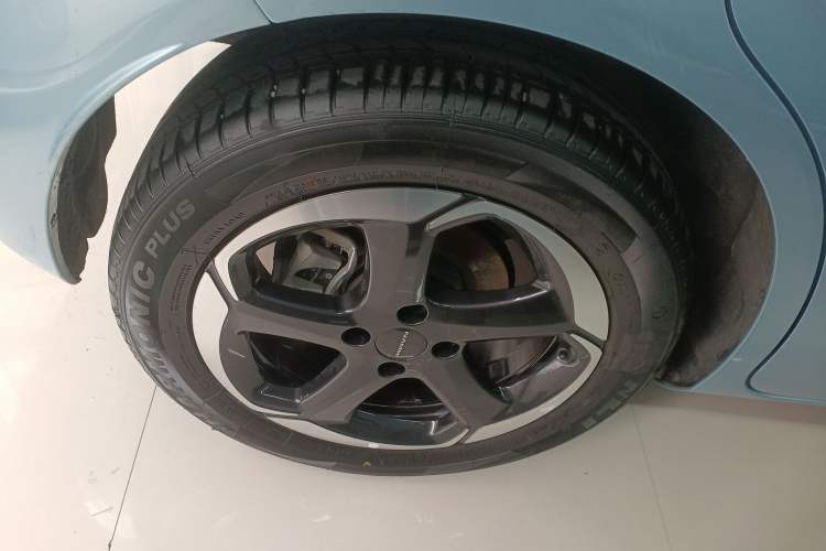 Used Dongfeng NAMMI 01 2024 430 Plus Smart+ Exterior 5