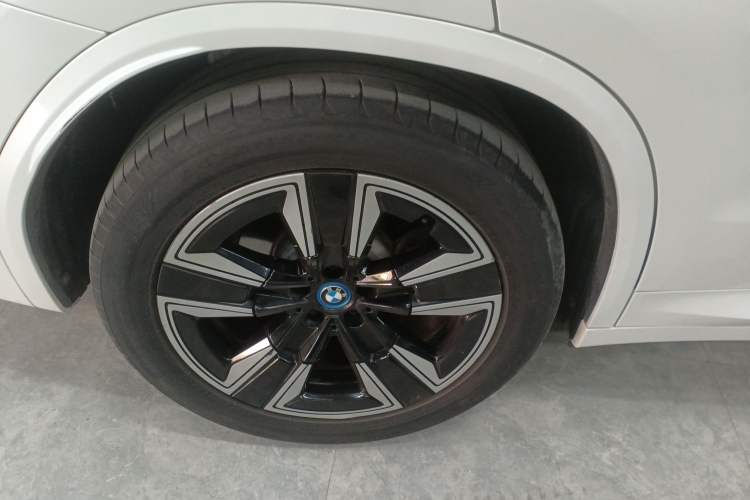 Used BMW iX3 2022 Leading Model Right Rear Wheel Hub