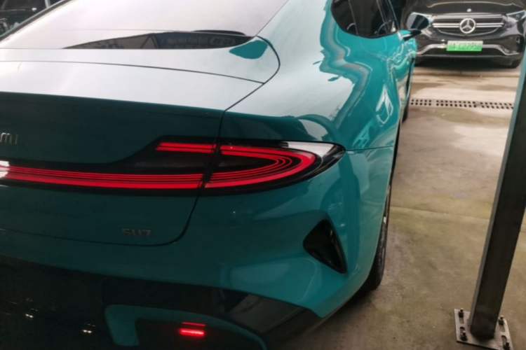 Used Xiaomi Auto SU7 2024 Rear-Drive Long-Range Intelligent Driving Version Exterior 3