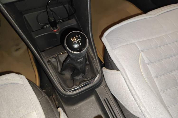 Used Volkswagen Jetta 2013 1.6L Manual Comfort Model
