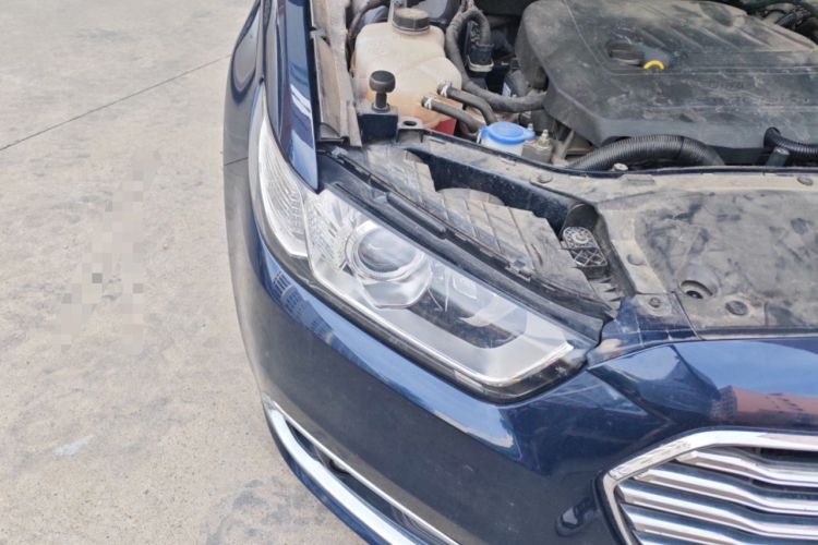 Used Ford Taurus 2016 EcoBoost 180 Luxury Model Right Front Headlight