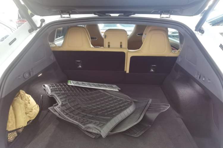 Used Hima Luxeed R7 2024 All-Electric 736 km Ultra Trunk