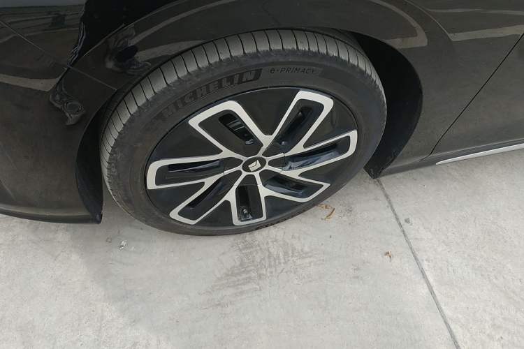 Used Baojun Enjoy 2025 Plug-in Hybrid 140km Luxury Edition
