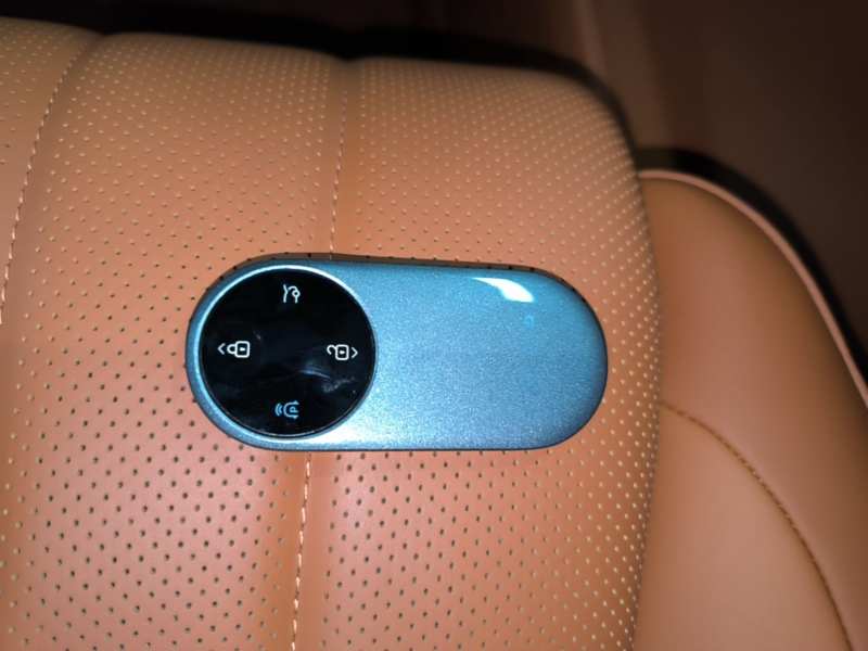 Used Hima AITO M8 2025 Extended-Range Max+ Version 53.4 kWh 6-Seater Edition — 8