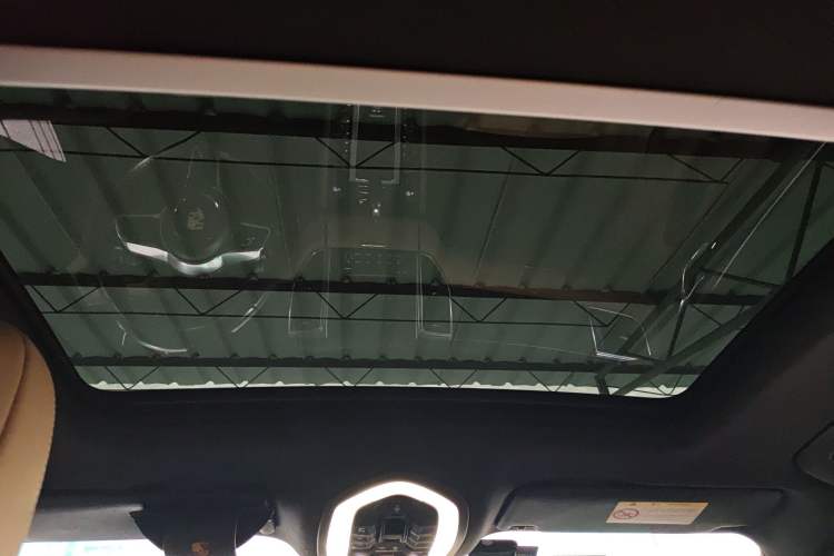 Used Porsche Macan 2017 Macan 2.0T Headliner