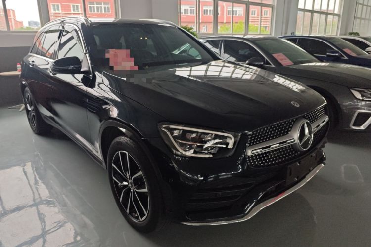 Used Mercedes-Benz GLC 2022 Second Facelift GLC 260 L 4MATIC Luxury Edition Front Right 45 Deg