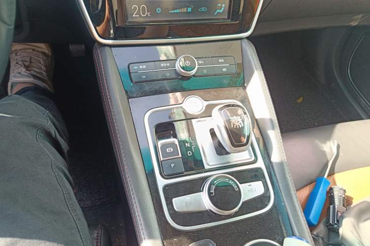 Used BYD Qin New Energy 2017 Qin 1.5T 100 Gear Lever