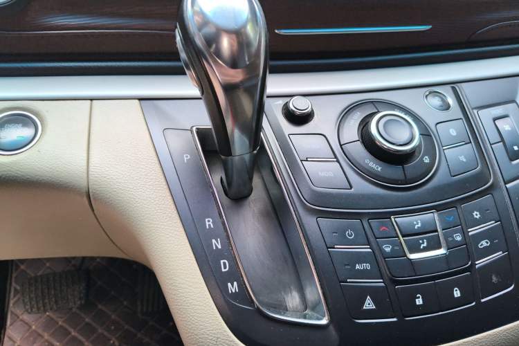 Used Buick GL8 2018 28T Comfort Model China VI Standard
