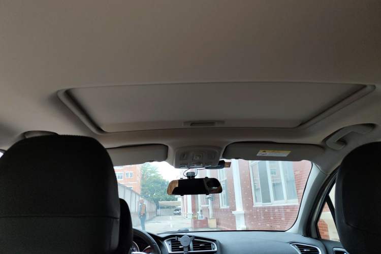 Used Citroen C4L 2015 1.8L Automatic Leading Edition Headliner