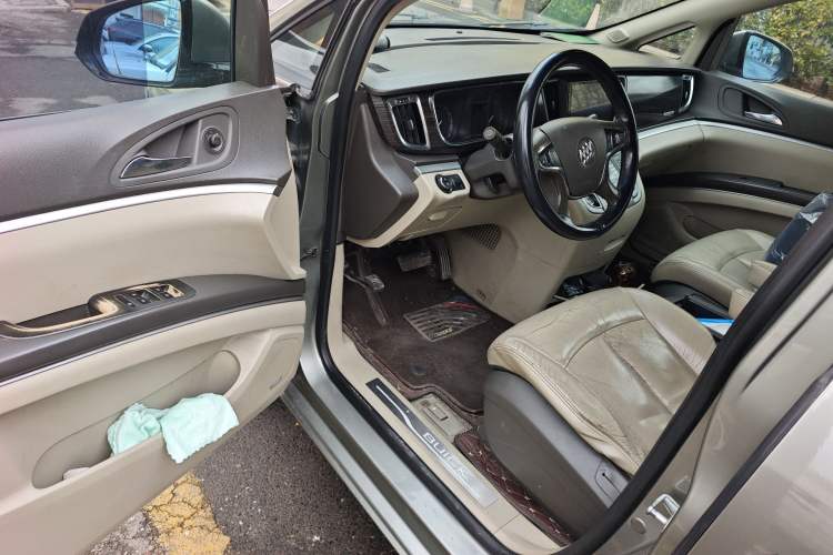 Used Buick GL8 2011 3.0L XT Luxury Business Flagship Edition
