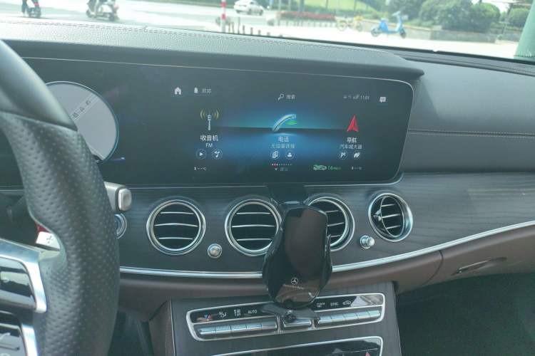 Used Mercedes-Benz E-Class 2021 Restyled E 300 L Sporty and Stylish Edition
