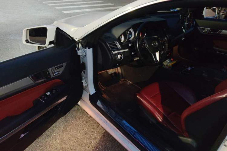 Used Mercedes-Benz E-Class 2014 E 200 Coupe Driver Seat