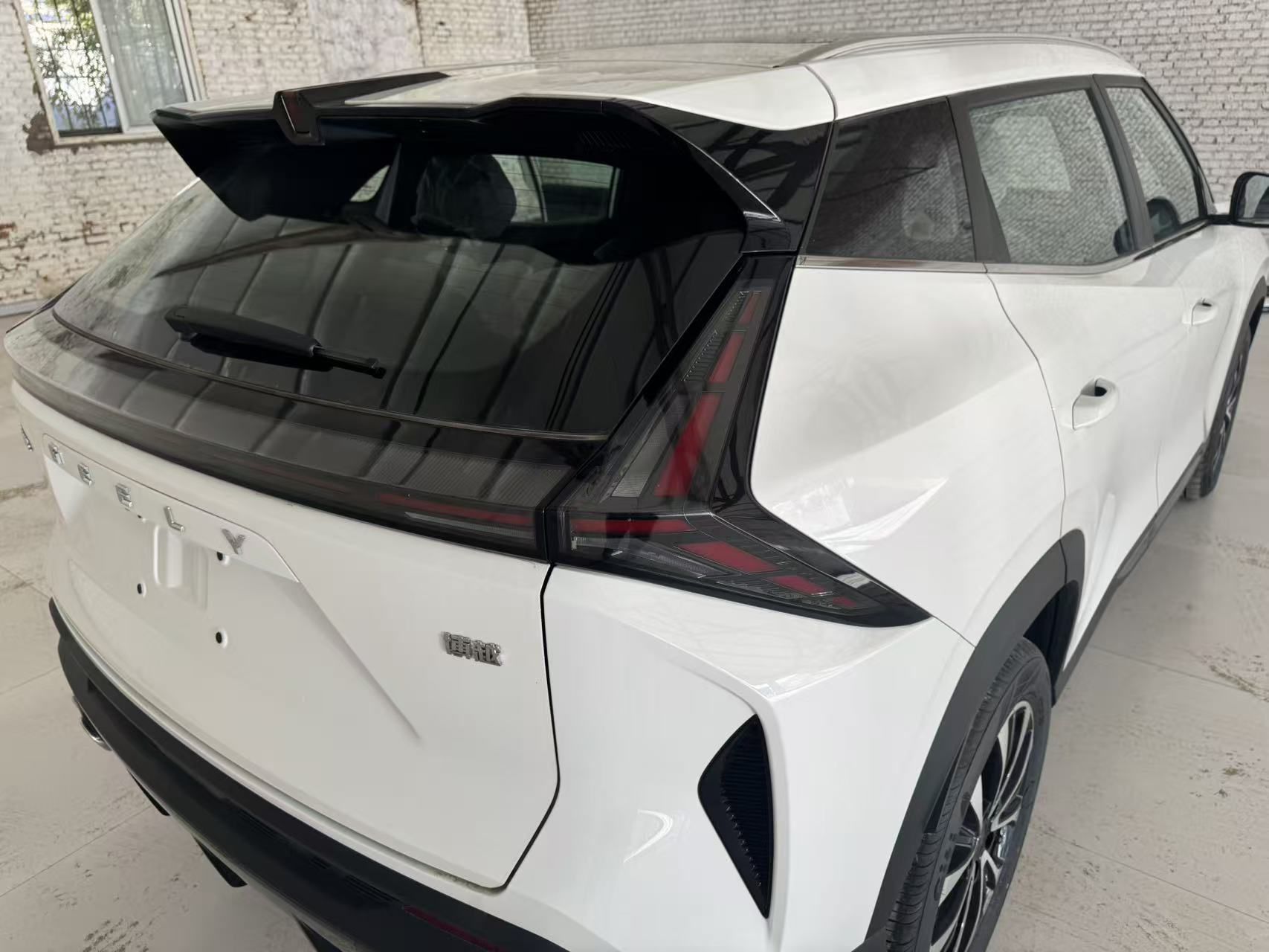 Geely Auto Emgrand X7 Sport 2026 Model 1.5TD Wonderful — снимка 9