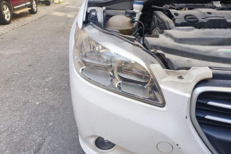 Used Peugeot 301 2016 1.6L Manual Comfort Edition