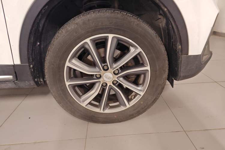 Used Geely Auto Emgrand X7 Sport 2020 1.8TD DCT Two-Wheel Drive Smart Connect 4G-Enabled Version Right Front Wheel Hub