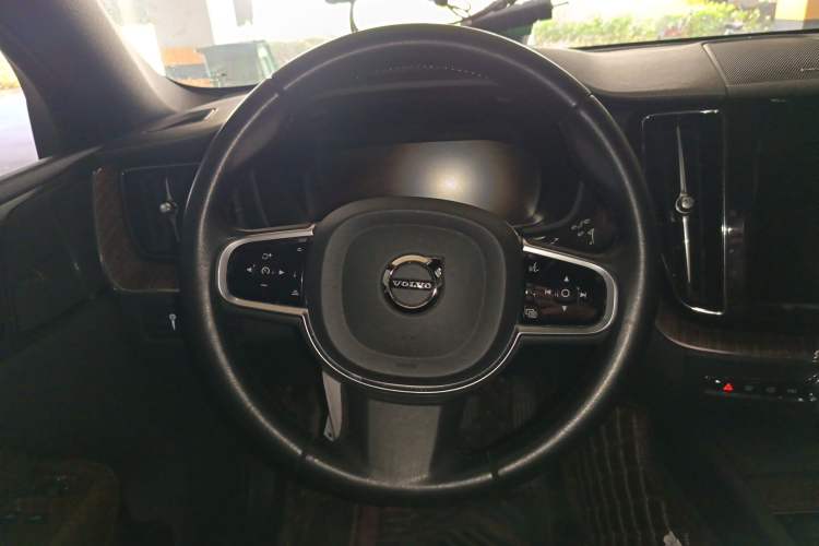 Used Volvo XC60 2021 T5 4x4 Zhiya Luxury Edition