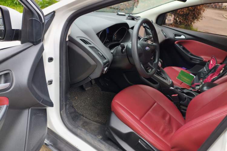 Used Ford Focus 2012 Hatchback 1.6L Automatic Comfort Model
