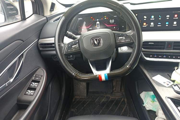 Used CHANGAN UNI-T 2020 1.5T Prestige Version
