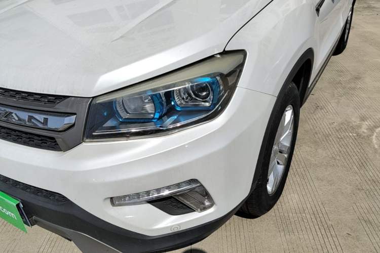 Used CHANGAN CS75 2017 Shangkui Edition 1.5T Automatic Fengyue Model
