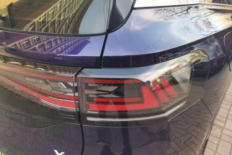 Used Volkswagen ID.6 X 2021 Pro Smart Long-Range Edition Exterior 3