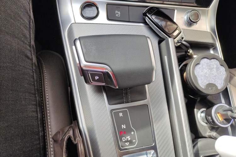 Used Audi A7L 2024 45TFSI S-line Dream-Building Edition Flow Crystal Package