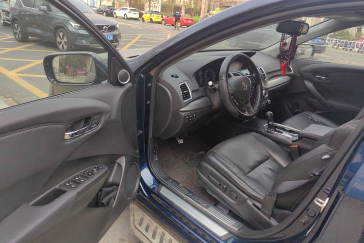 Used Acura RDX 2016 3.0L Four-Wheel Drive Deluxe Edition