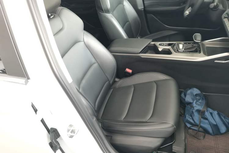 Used Geely Auto Emgrand 2025 4th Generation 1.5L CVT Luxury Version Right Front Seat