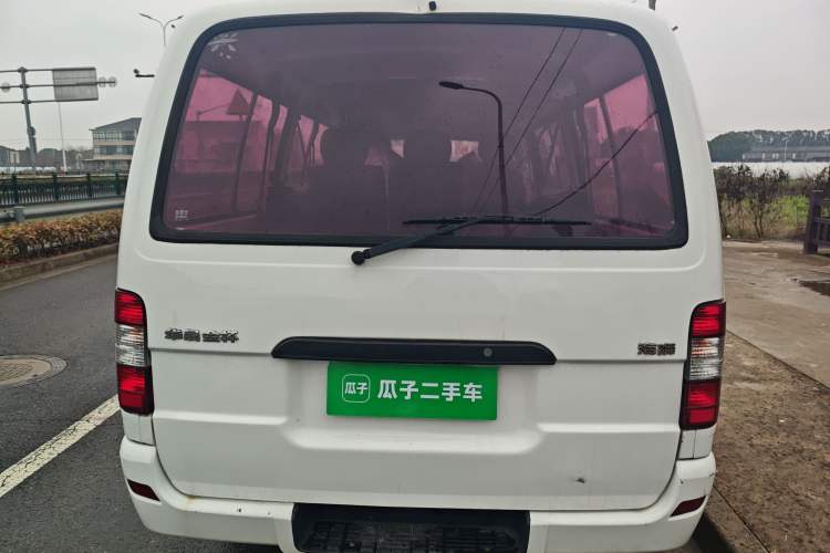 Used Jinbei Hiace 2016 2.0L Express Series Standard Version V19
