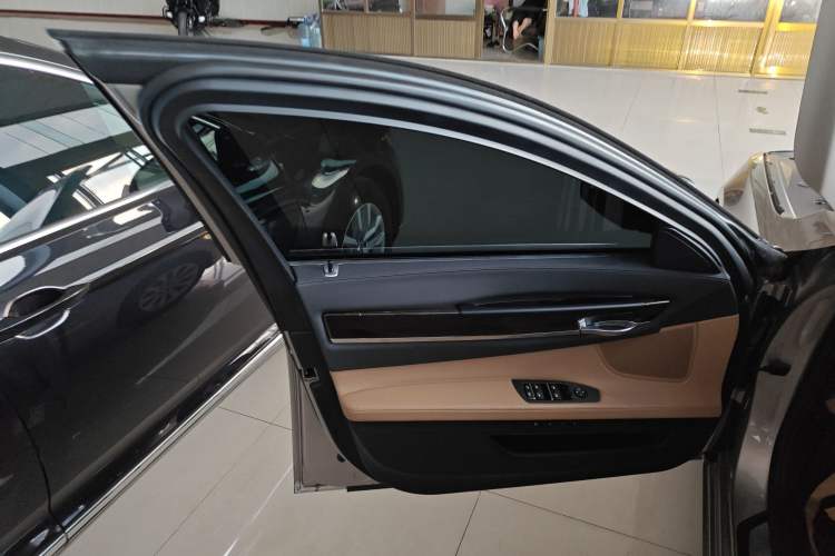 Used BMW 7 Series 2013 730Li Leading Model