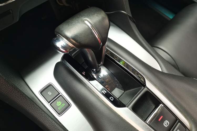 Used Honda Avancier 2017 240TURBO Two-Wheel Drive Premium Edition
