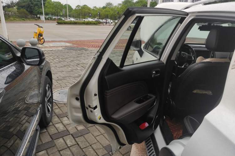 Used GAC Trumpchi GS3 2019 235T Automatic Elite Edition