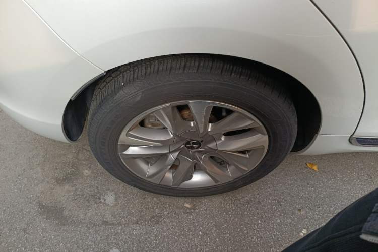 Used DS 5 2014 1.6T Luxury Edition THP160 Right Rear Wheel Hub