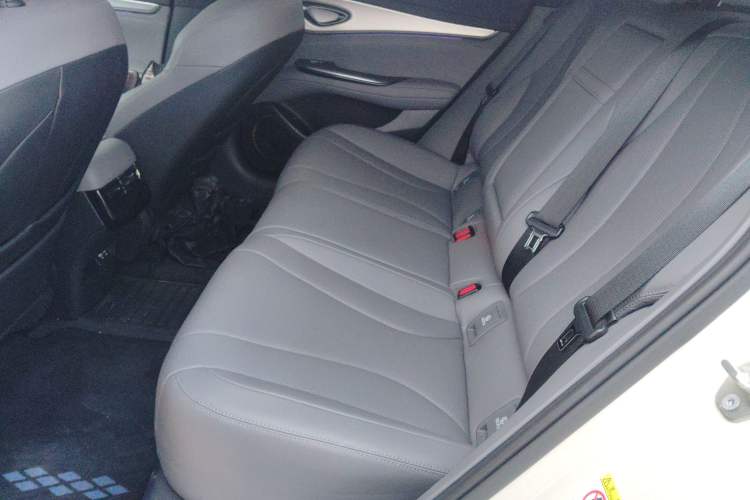 Used BYD Seal 07 DM-i 2025 Intelligent Driving Version DM-i 1.5L 125 km Prestige Edition
