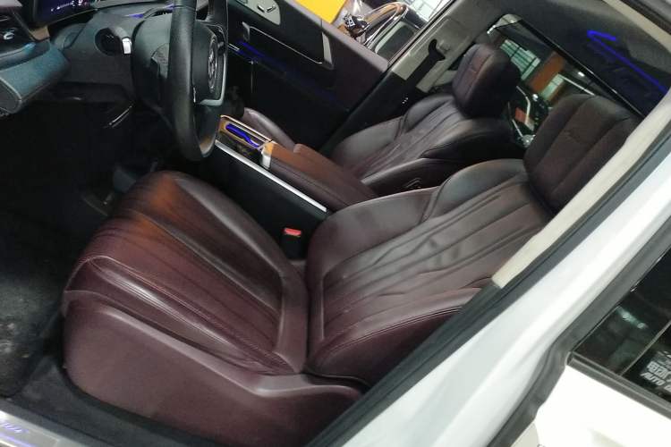 Used Buick Century 2023 2.0T Six-Seater Yinshi Edition
