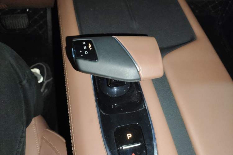 Used Changan UNI-Z 2025 1.5T Premium Edition