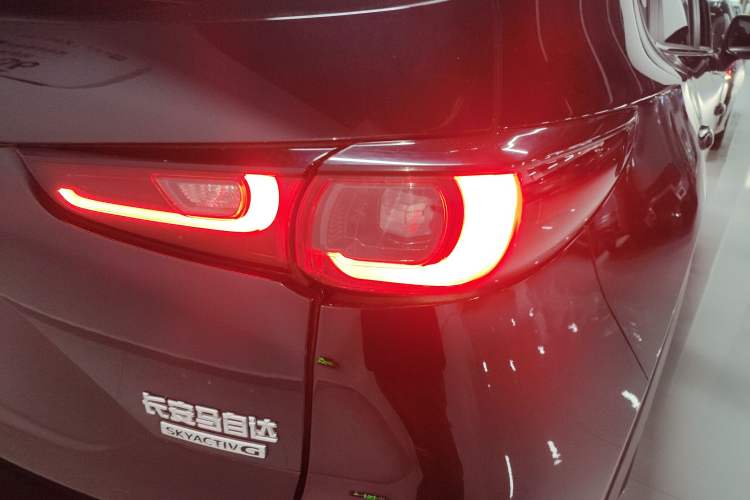 Used Mazda CX-5 2024 2.0L Automatic Two-Wheel Drive Comfort Version Right Rear Taillight