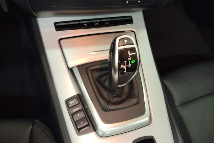 Used BMW Z4 2013 sDrive20i Leading Model
