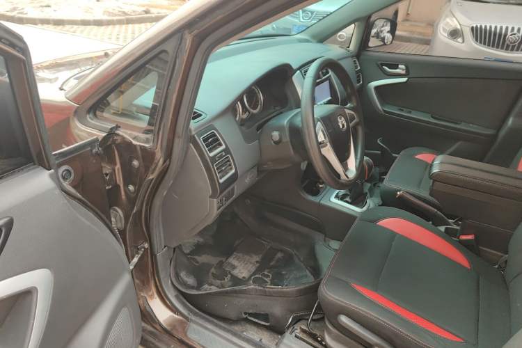 Used Suzuki Liana A6 2015 Hatchback 1.4L Manual Enjoyment Model