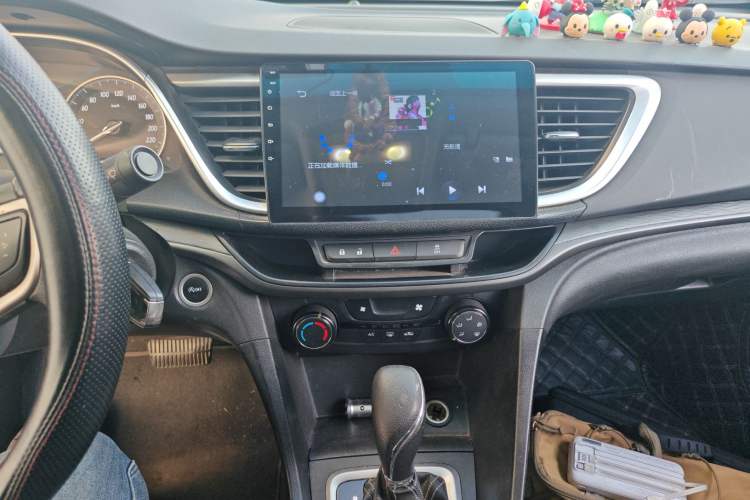 Used Buick Excelle GX 2018 18T Automatic Elite Model Audio And AC Panel