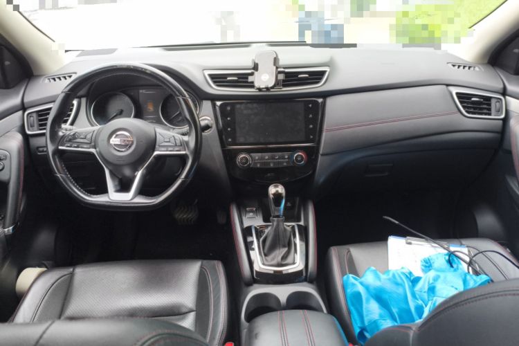 Used Nissan Qashqai 2021 2.0L CVT Luxury Navigation Edition Center Console