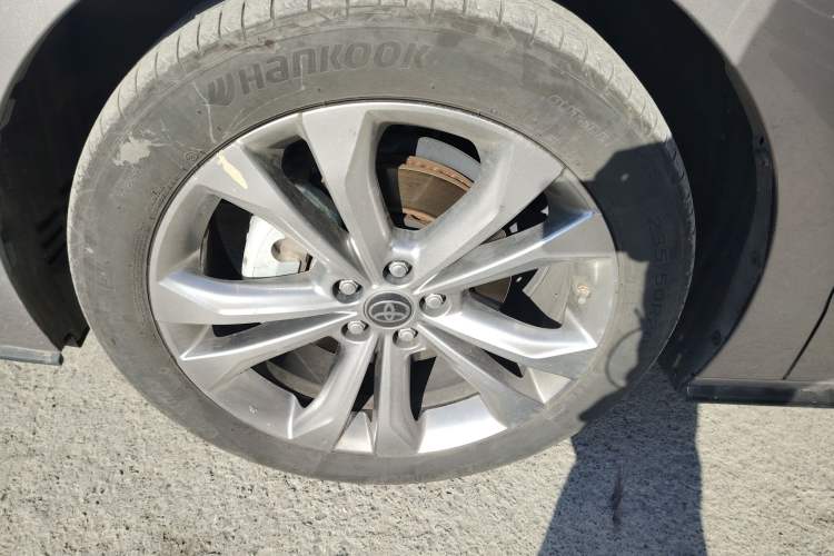 Used Toyota Sienna 2021 2.5L Hybrid Platinum Edition