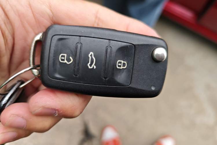 Used Volkswagen Lavida 2015 1.6L Automatic Luxury Edition