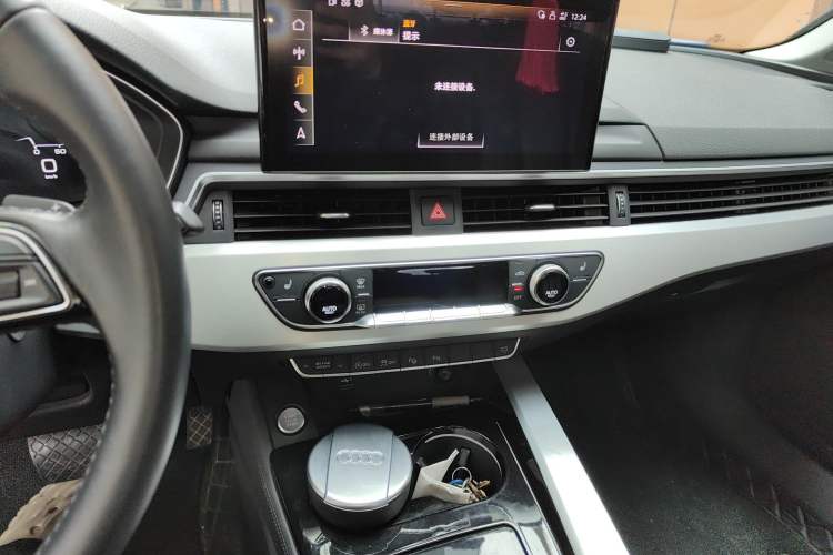 Used Audi A4L 2020 40 TFSI Luxury Prestige Edition Audio And AC Panel