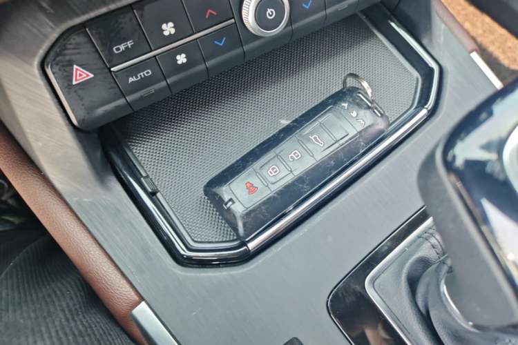 Used Wey VV5 2017 2.0T Flagship Edition Vehicle Key