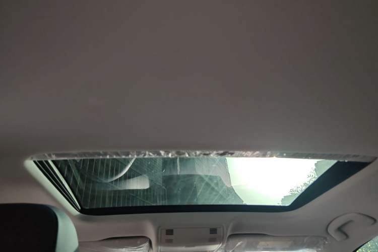 Used Volkswagen Bora 2020 1.5L Automatic Elite Version Headliner