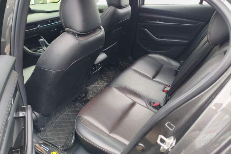 Used Mazda 3 Axela 2020 2.0L Automatic Zhiya Edition Left Rear Seat